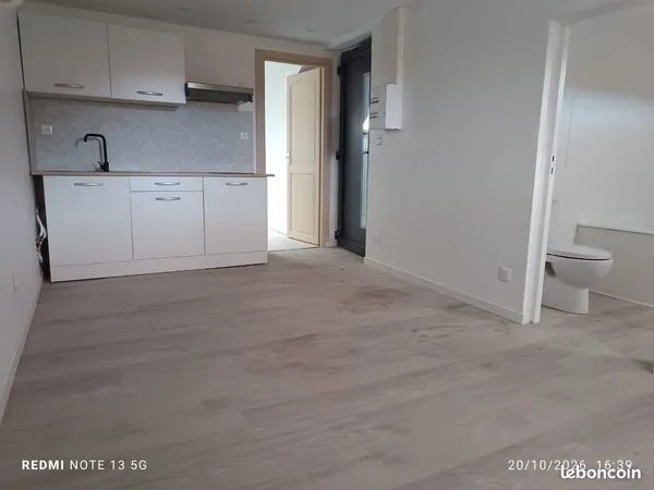 Appartement F2 Refait a Neuf