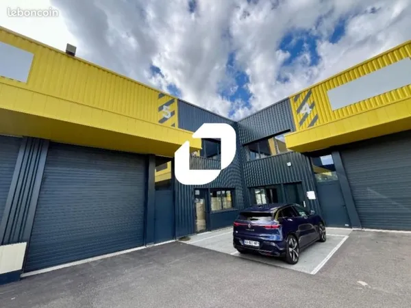 Local d'activité 481 m²