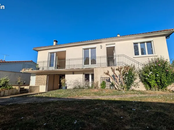 Propriété 4 pièces 145 m²