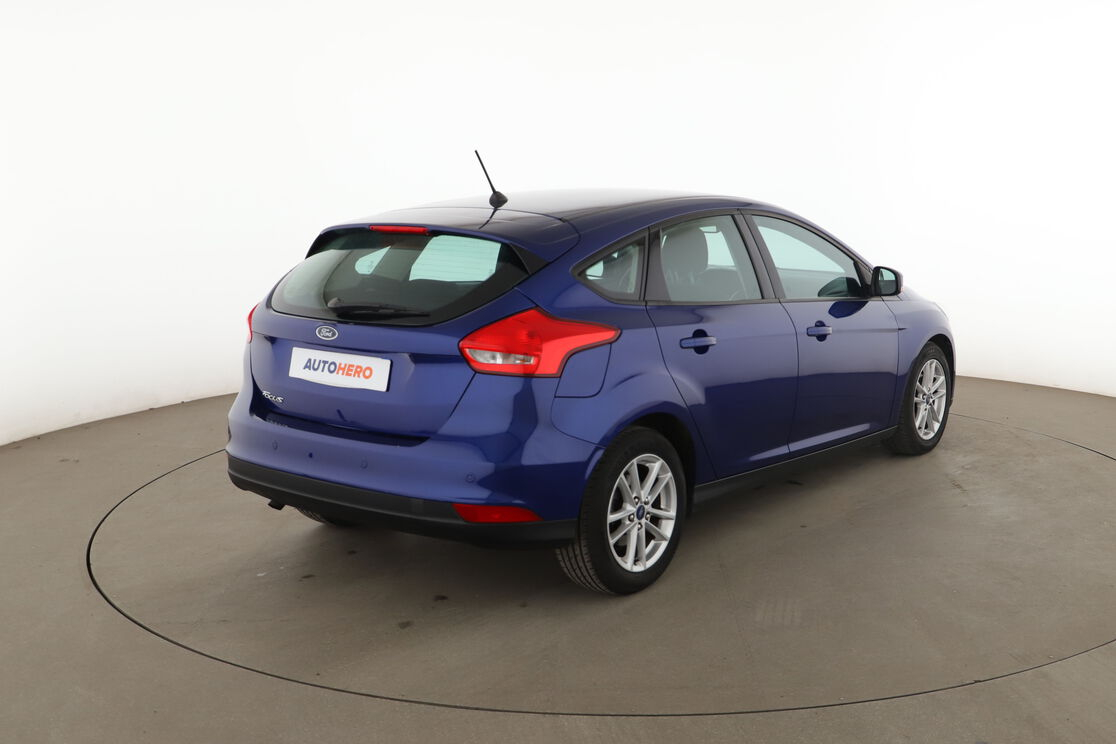 Ford Focus 1.5 TDCi Executive — photo 5