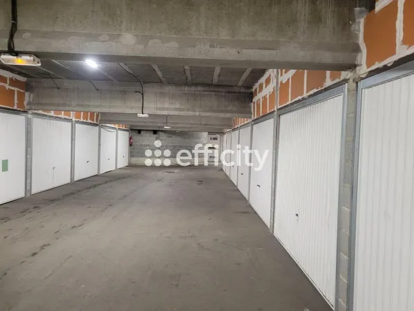 Parking 12 m²