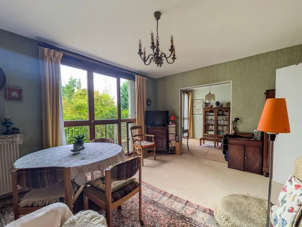 Vends appartement traversant