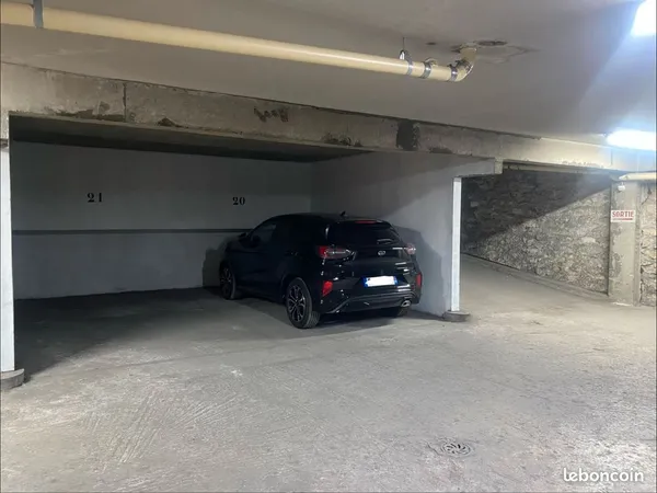 Place de parking à louer - Paris 10e - Colonel Fabien / Hôpital Saint-Louis