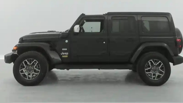 Jeep Wrangler 2.0 t 380ch 4xe overland — photo 2