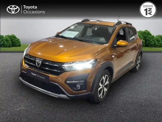 Dacia Sandero 1.0 tce 90ch stepway confort — photo 1