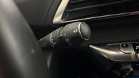 Peugeot 3008 HYBRID4 300ch Roadtrip e-EAT8 — photo 24