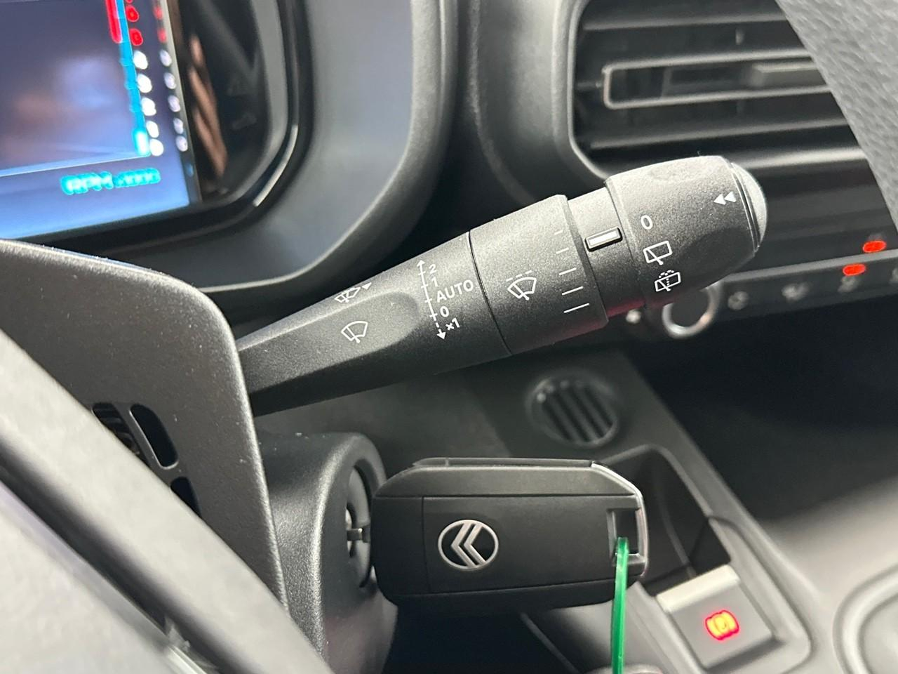 Citroën Berlingo van m diesel 100 ch manuelle — photo 19