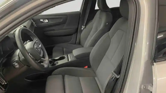 Volvo Ex40 single extended range 252 ch 1edt — photo 30