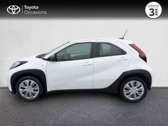 Toyota Aygo x 1.0 vvt-i 72ch dynamic — photo 3