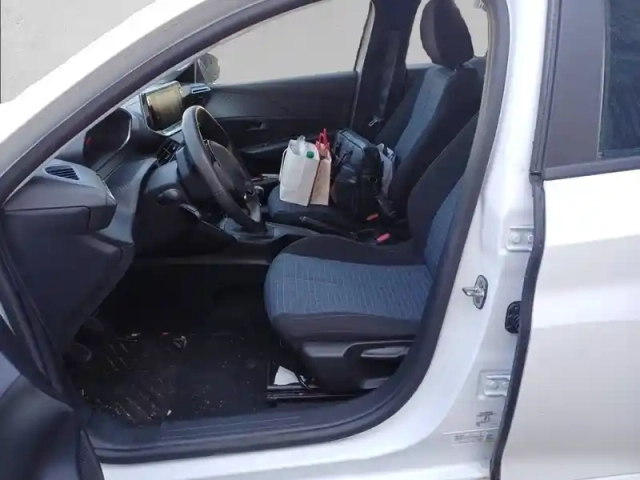 Peugeot 208 bluehdi 100 s&amp;s bvm6 — photo 11