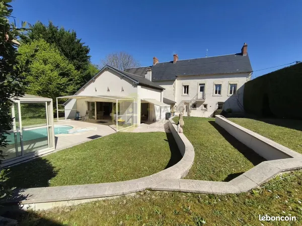 Propriété 10 pièces 305 m²