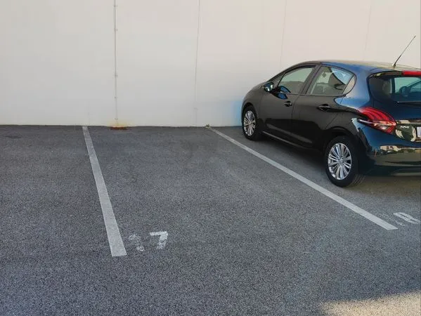 Place de parking privative