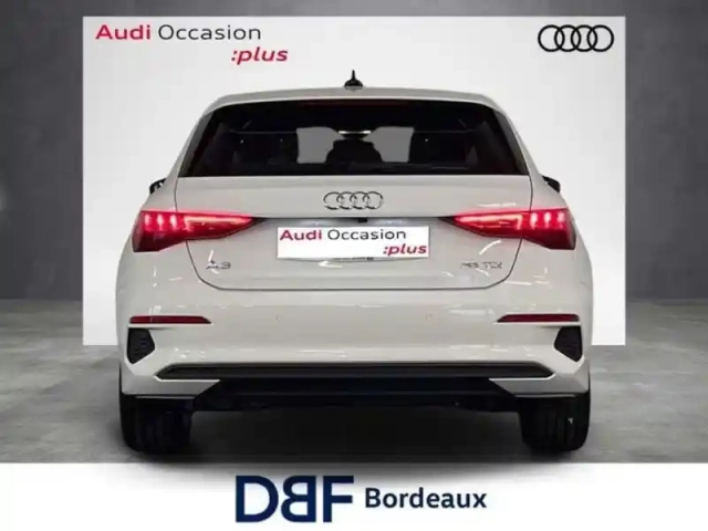 Audi A3 35 tdi 150 s tronic 7 business line — photo 4