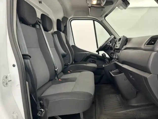 Renault Master fgn trac f3500 l3h3 blue dci 135 — photo 14