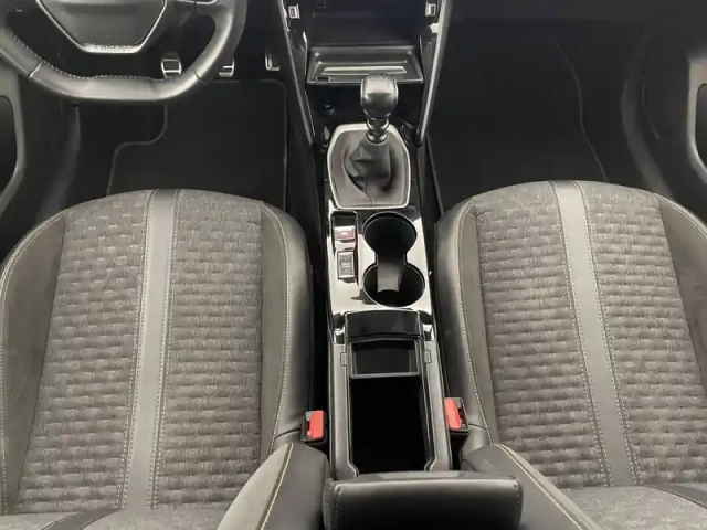 Peugeot 208 puretech 100 s&amp;s bvm6 — photo 24