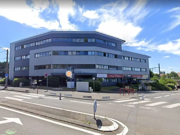 ZONE FRANCHE URBAINE LE MANS BOLLEE CABINET PROFESSION MEDIC