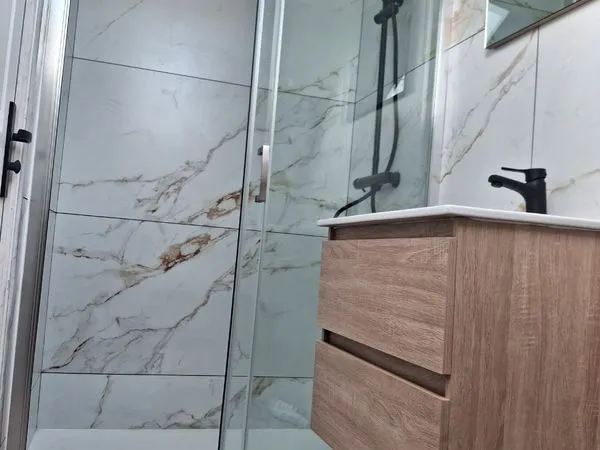 À louer - Charmant appartement meublé entièrement rénové