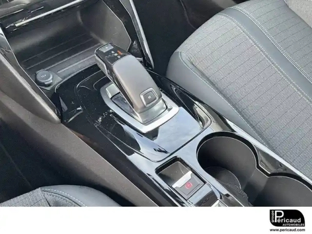 Peugeot 2008 puretech 130 s&amp;s eat8 — photo 22