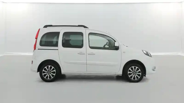 Renault Kangoo blue dci 95 — photo 28