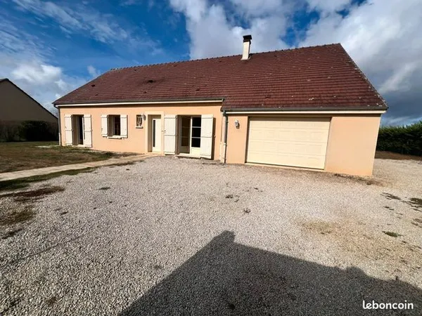 Thizy maison de plain pied et son terrain