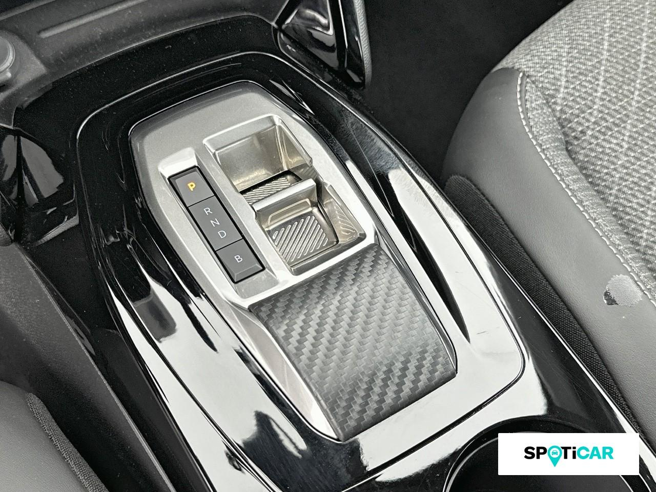 Peugeot 2008 e-2008 156ch 54 kwh allure — photo 14
