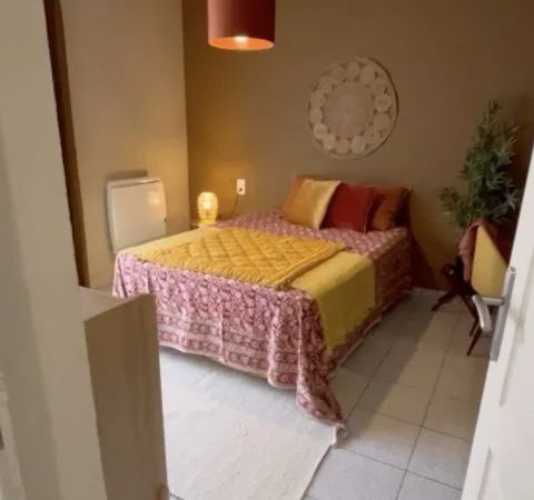 Loue chambre en colocation dans maison