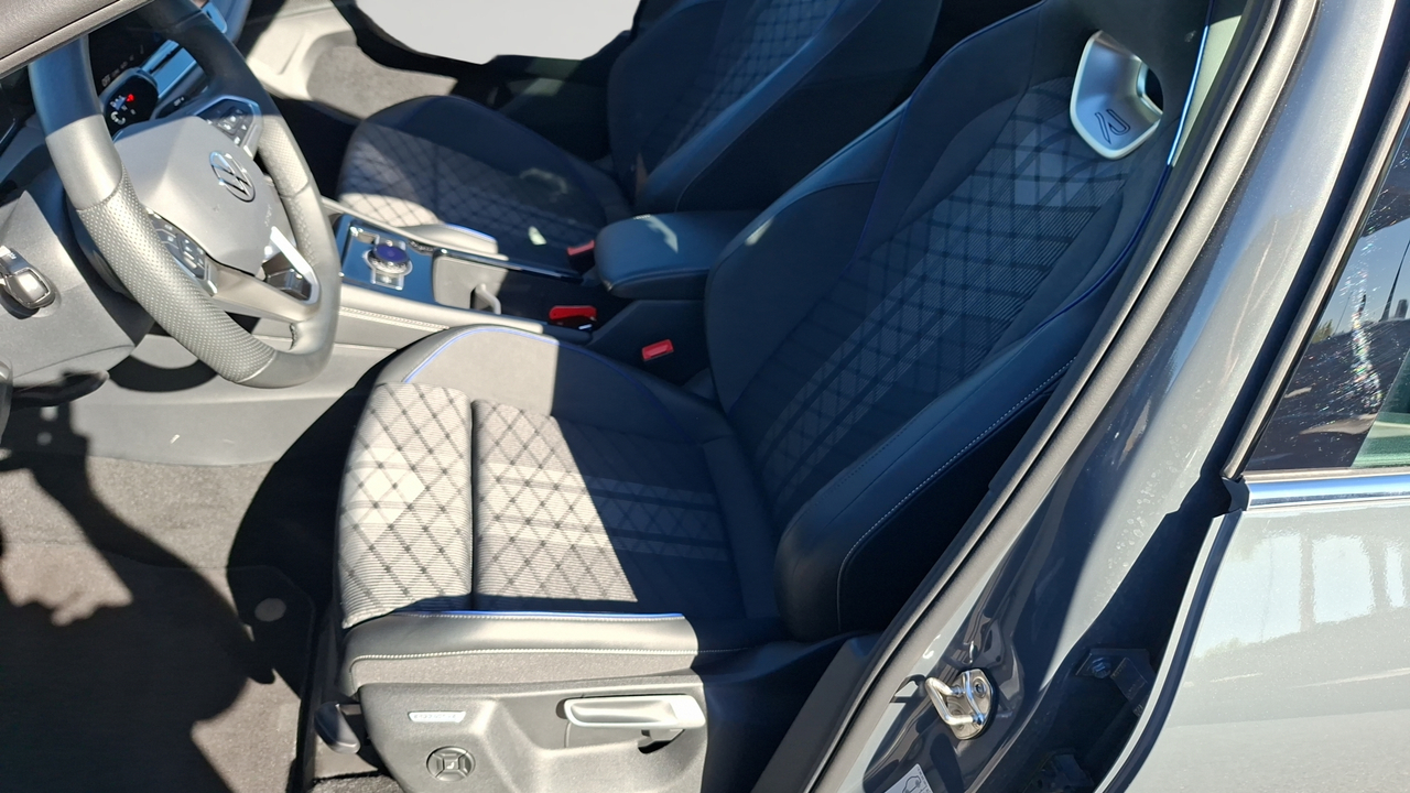 Volkswagen Tiguan 1.5 eTSI 150ch DSG7 — photo 21