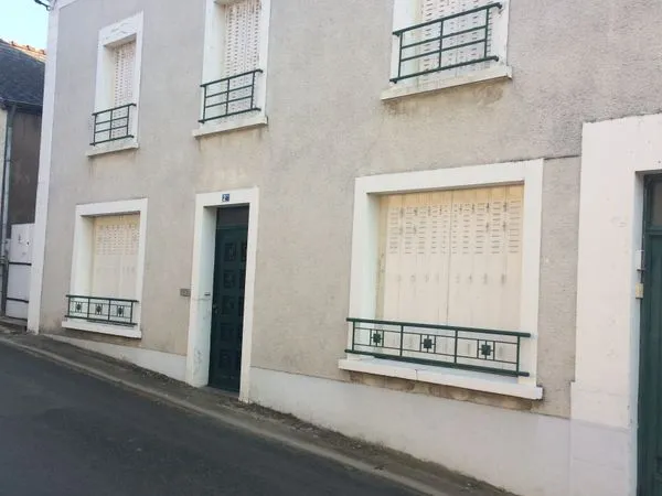 Maison a louer a Châteauneuf sur Sarthe