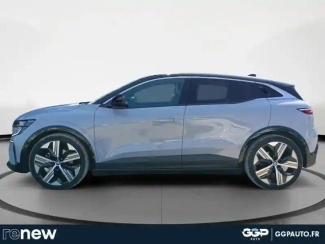 Renault Megane e-tech electric ev60 220ch iconic super charge — photo 2