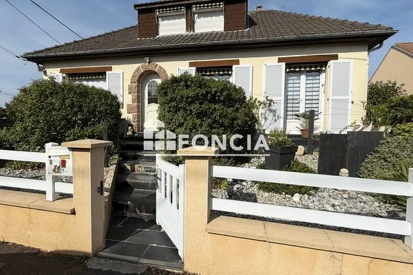 Maison 6 pièces 140 m²