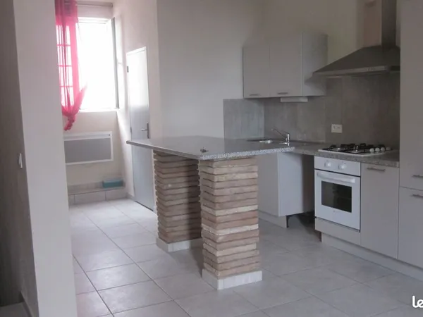 Appartement très lumineux a louer