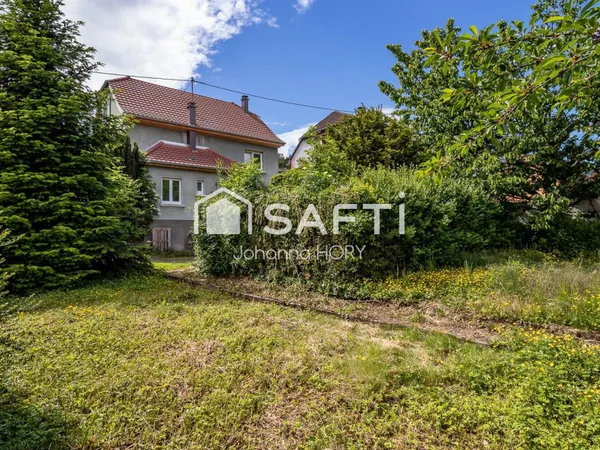 Maison Familiale 130 m2 à rénover, avec jardin clôt et garage
