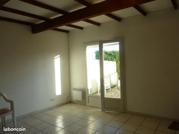 T3 Saint Martin dans immeuble collectif