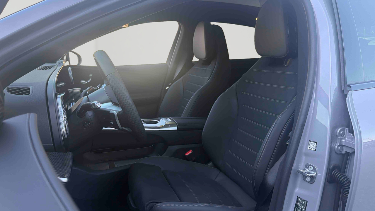 Mercedes Classe C 400 Electrique 4M — photo 11