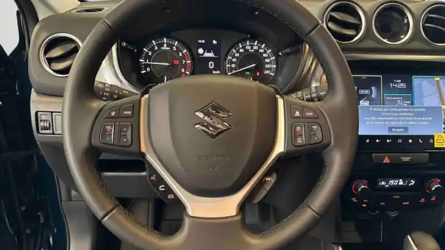 Suzuki Vitara 1.4 boosterjet hybrid auto — photo 12