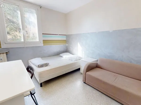 Chambre 5 pièces 67 m²