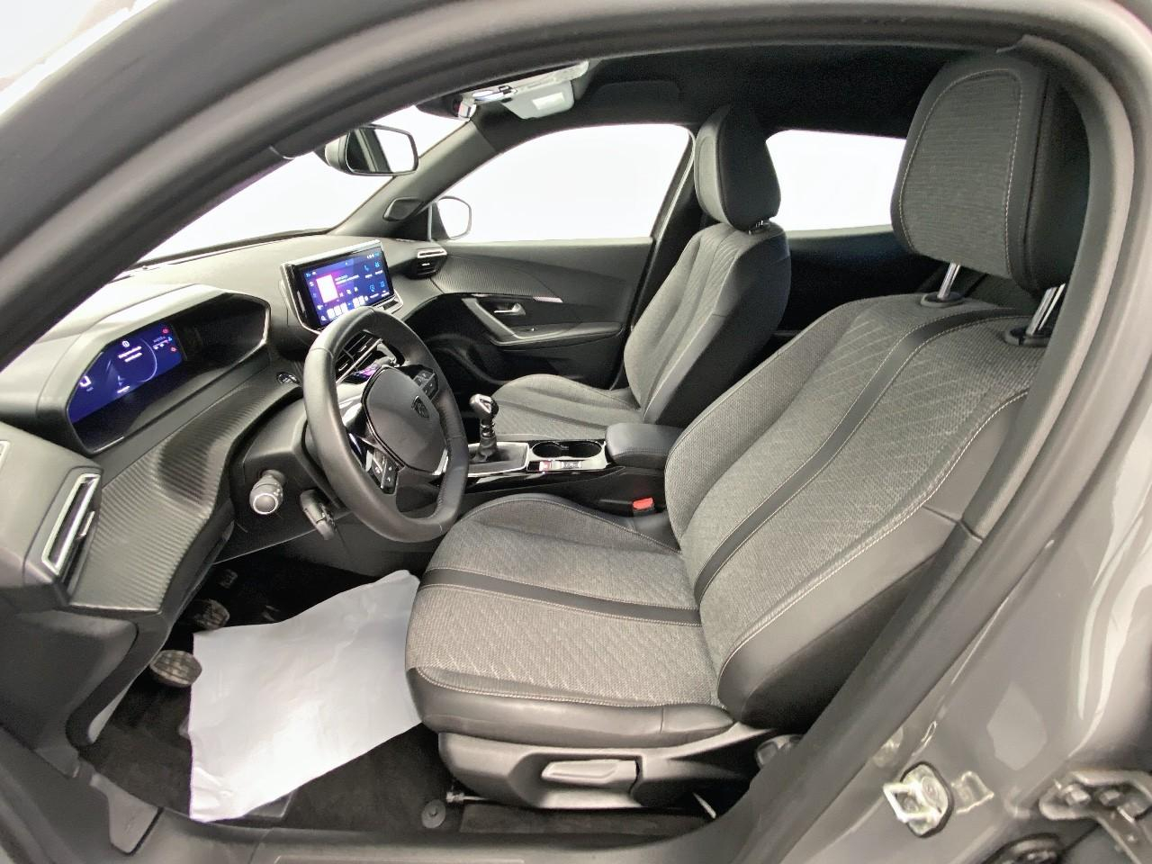 Peugeot 2008 puretech 100 s&s bvm6 allure — photo 9