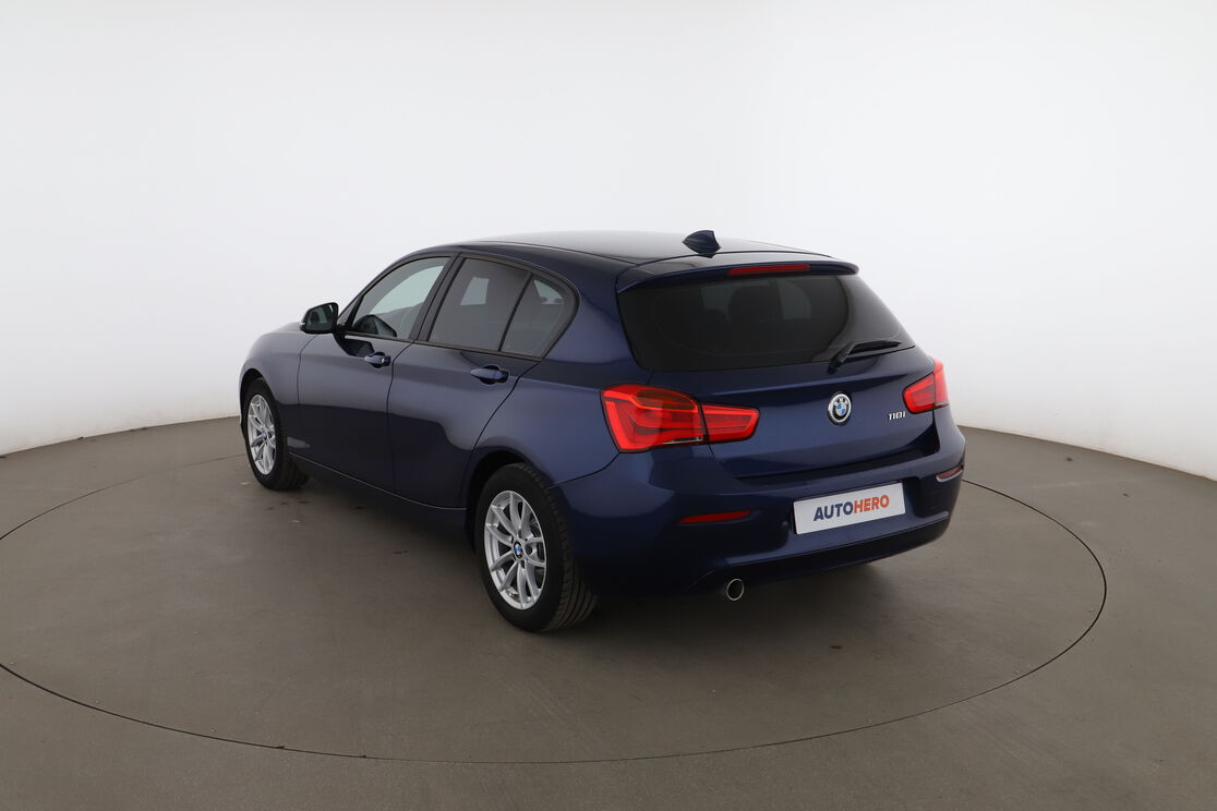 BMW Série 1 118i Lounge BVA8 — photo 3
