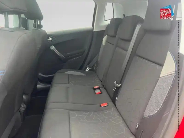 Peugeot 2008 1.2 puretech 110ch e6.c style s&amp;s eat6 — photo 11