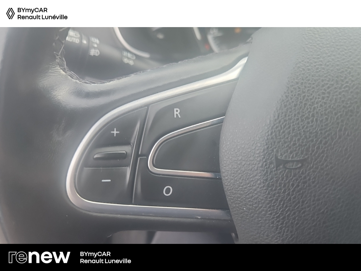Renault Mégane IV Berline TCe 140 FAP — photo 17