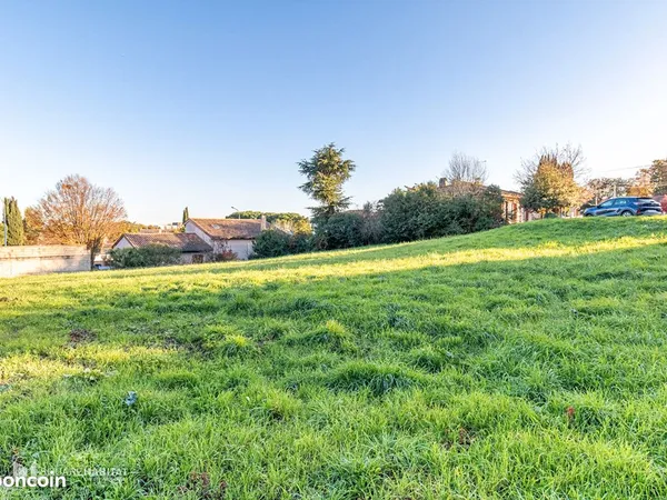 Terrain 915 m² COLOMIERS