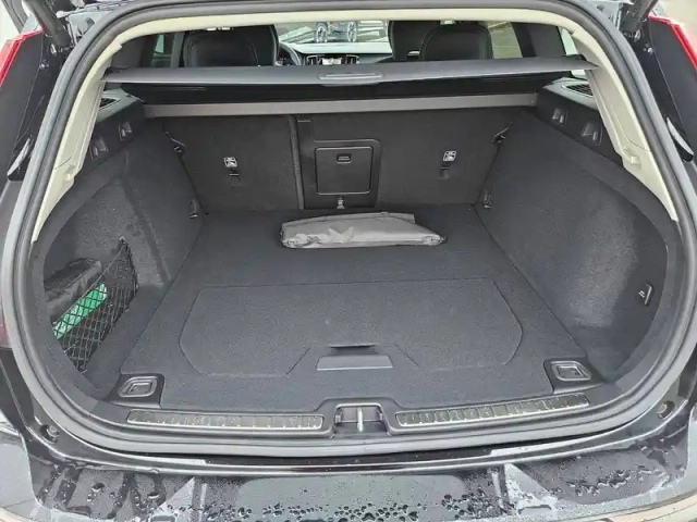 Volvo V60 b4 197 ch dct7 — photo 7