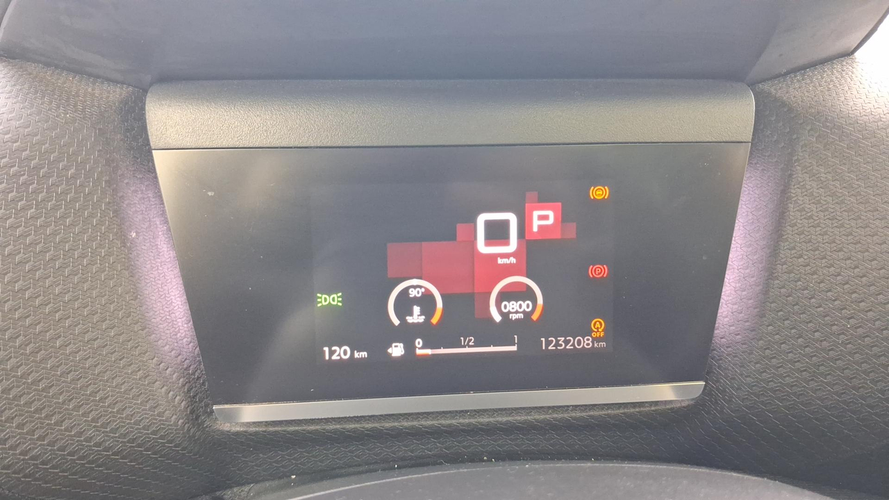 Citroen C4 BlueHDi 130 S&amp;S EAT8 — photo 28