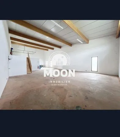 Local 110 m² Fonbeauzard