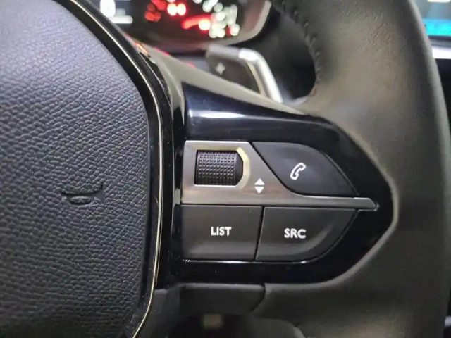 Peugeot 208 puretech 100 s&amp;s eat8 — photo 55
