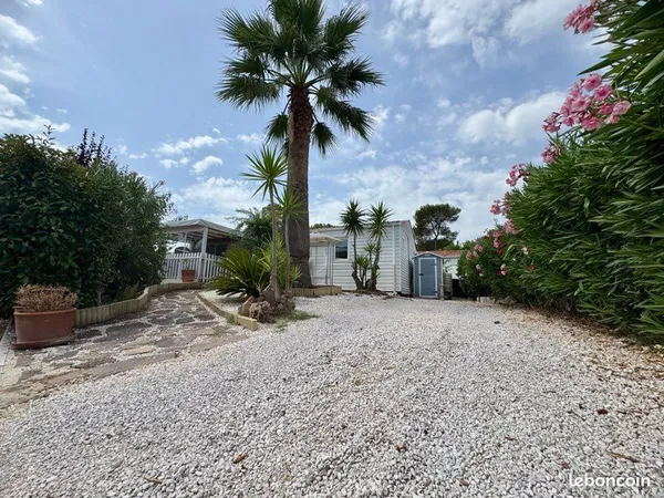 Chalet rénové 80 m² - Domaine Oasis Village - Puget-sur-Argens