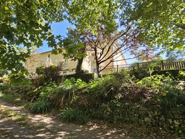 Belle demeure en bordure de canal