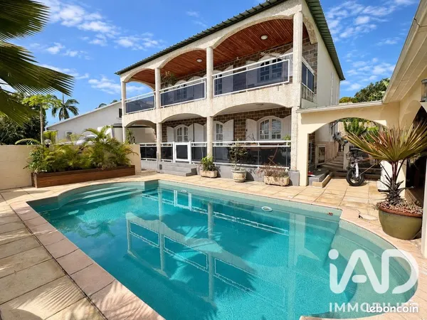 Maison familiale 6 pièces 148 m²