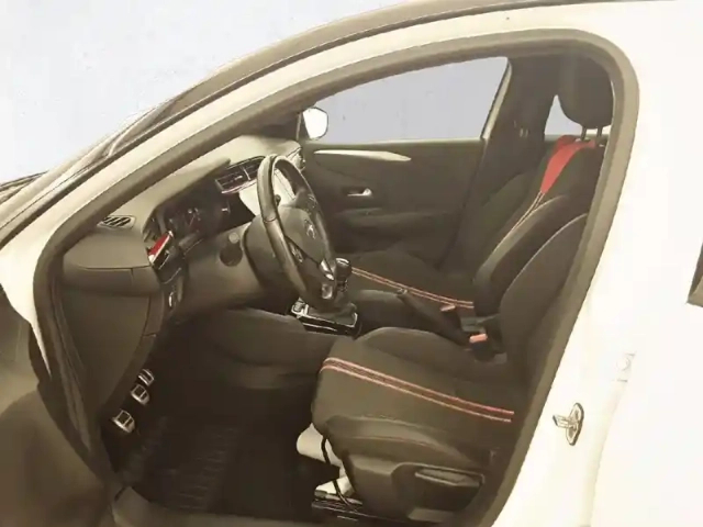 Opel Corsa 1.2 turbo 100 ch bvm6 — photo 11