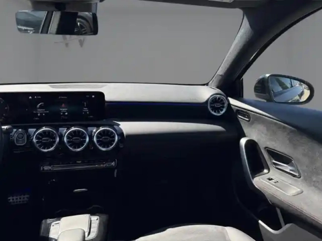 Mercedes Classe A 200 d amg line — photo 14